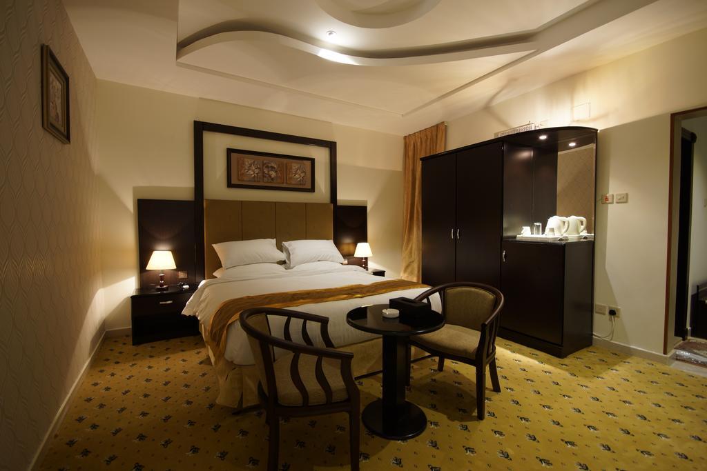 Rose Oasis Hotel นาจราน ภายนอก รูปภาพ